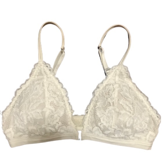 Abercrombie & Fitch Other - Abercrombie & Fitch white lace bra size XS